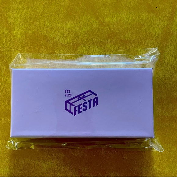 BTS FESTA 2023 - 10 Year Anniversary - 3 chain bracelet set - Picture 1 of 6